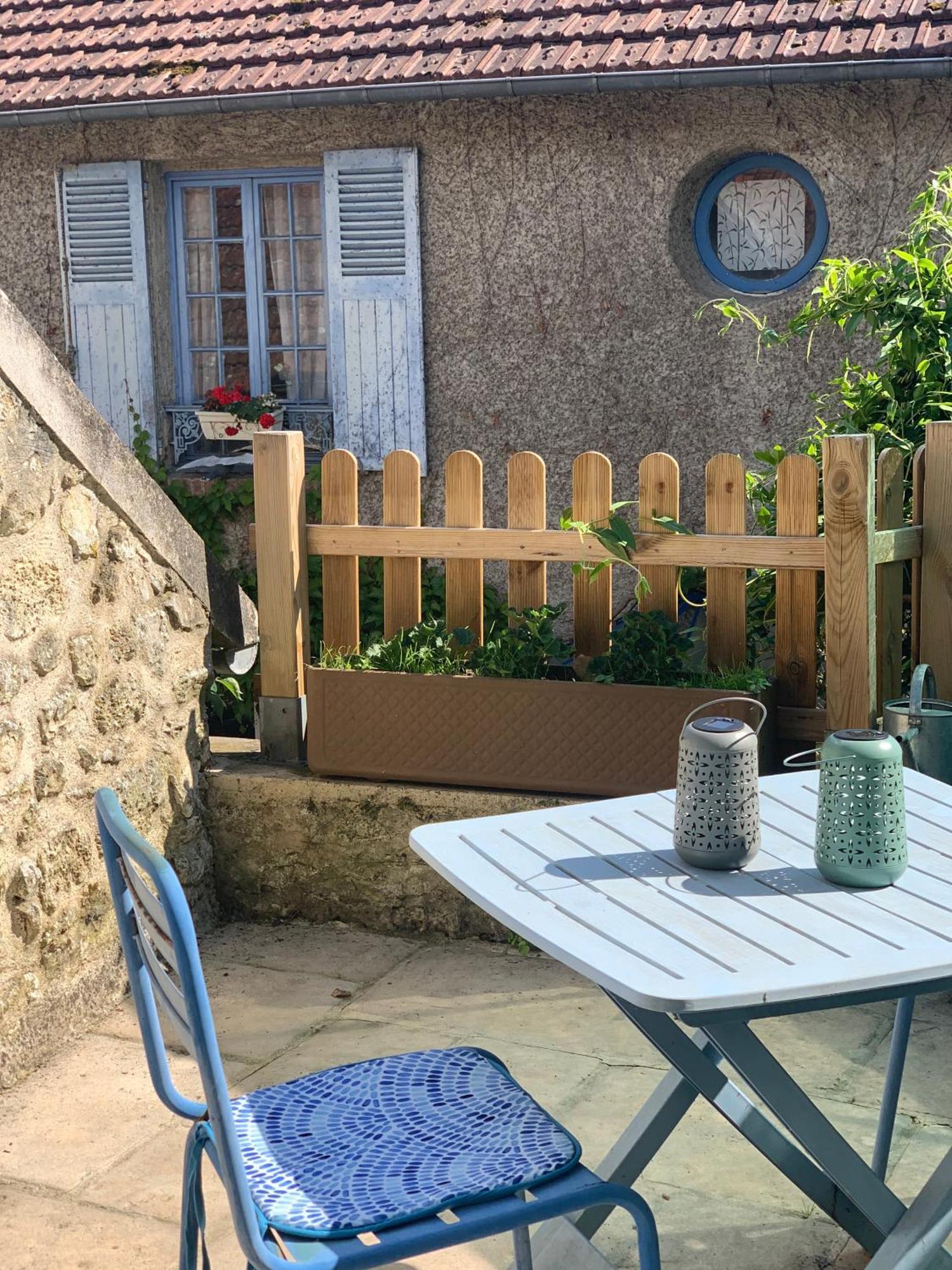 Maison Bleue Beynes  Extérieur photo